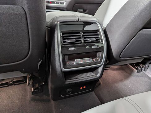 Used 2026 BMW X5 M60i image 46