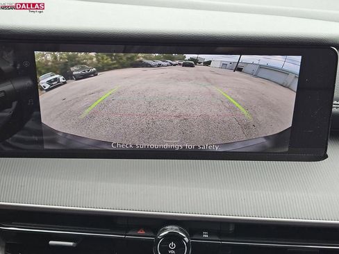 New 2025 Nissan Murano SV image 14