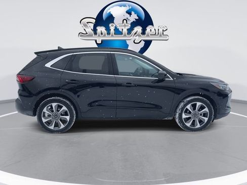 Used 2024 Ford Escape Platinum image 10