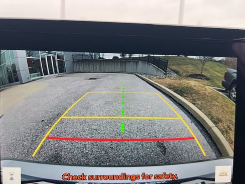 Used 2025 Toyota Camry LE image 36