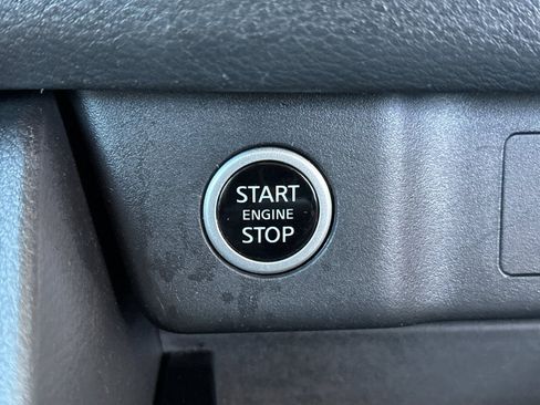 Used 2023 Nissan Rogue S FWD image 21