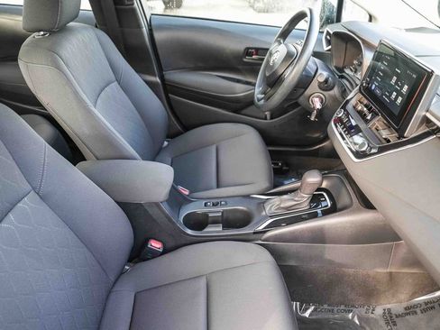 Used 2023 Toyota Corolla LE image 17