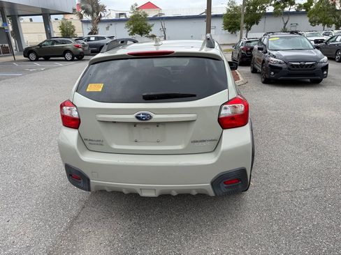 Used 2017 Subaru Crosstrek 2.0i Premium AWD/4WD image 6