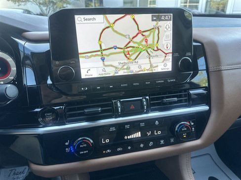 Used 2025 Nissan Pathfinder Platinum FWD image 41