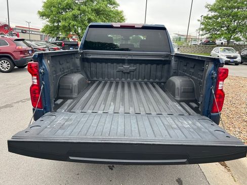 Used 2023 Chevrolet Silverado 1500 LT AWD/4WD image 23