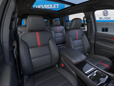 New 2027 Chevrolet Traverse RS AWD/4WD image 16
