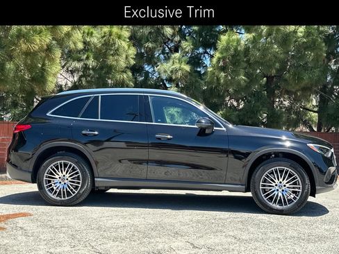 Certified 2026 Mercedes-Benz GLC 300 image 4