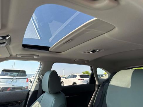 Used 2024 Kia Seltos SX w/ SX Sunroof Package AWD/4WD image 4