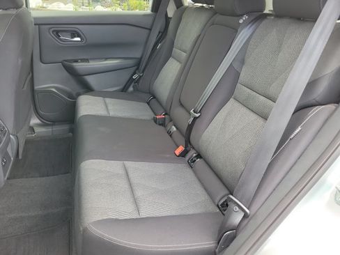 Used 2024 Nissan Rogue SV AWD/4WD image 17