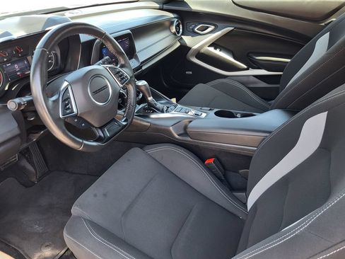 Used 2023 Chevrolet Camaro LT w/ Technology Package RWD image 9