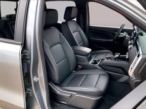 Used 2025 GMC Canyon Elevation w/ Convenience Package AWD/4WD image 8