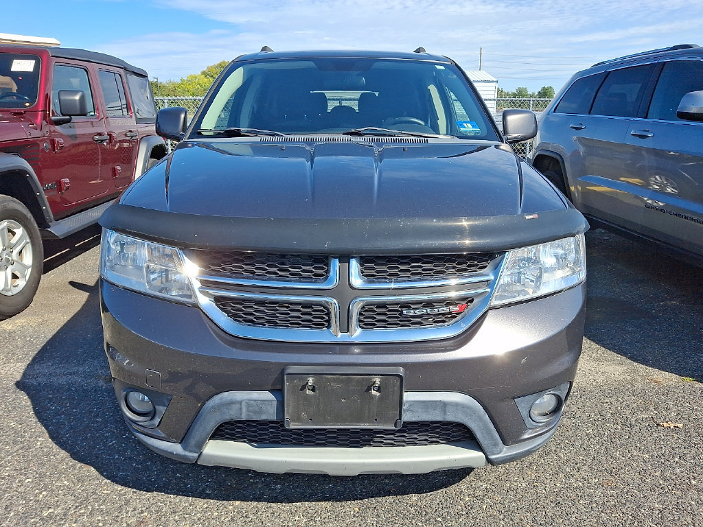 Used 2016 Dodge Journey SXT w/ Comfort/Convenience Group FWD image 2