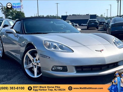 Used 2005 Chevrolet Corvette Convertible w/ Preferred Equipment Group RWD image 25