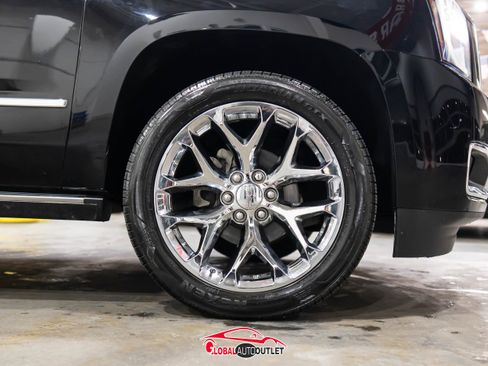 Used 2019 GMC Yukon XL Denali w/ Denali Ultimate Package image 10