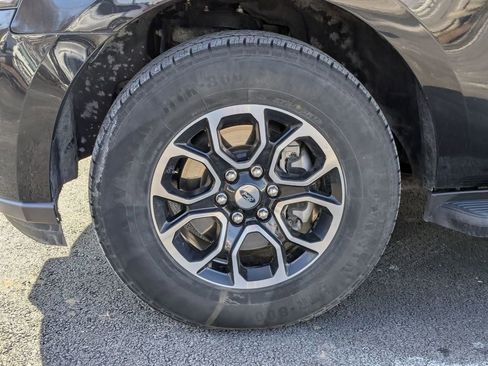 Used 2024 Ford Expedition Max XLT image 11