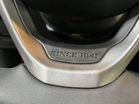 Used 2022 Jeep Cherokee Latitude Lux image 10