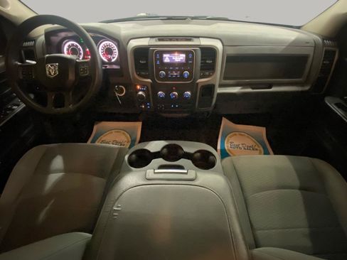 Used 2018 RAM 1500 Express AWD/4WD image 13