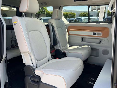 New 2025 Volkswagen ID. Buzz 1st Edition image 32