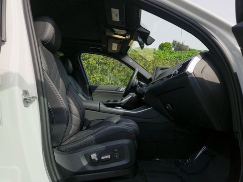 Used 2025 BMW X5 xDrive50e w/ Parking Assistance Package image 24