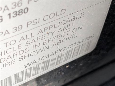 Used 2018 Audi SQ5 Prestige w/ Prestige Package image 23