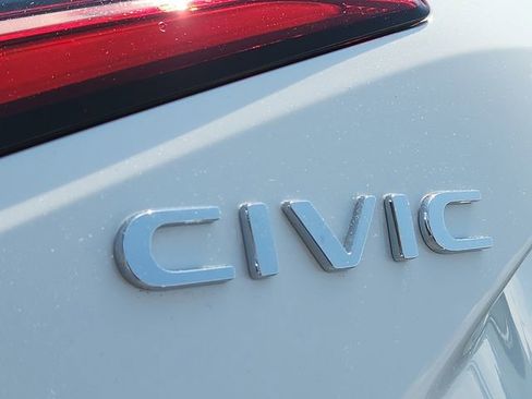 Used 2024 Honda Civic EX-L image 31