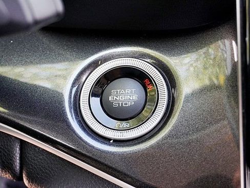 Used 2023 Jeep Grand Cherokee L Laredo RWD image 32