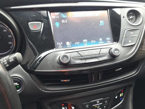 Used 2019 Buick Envision Essence FWD image 14