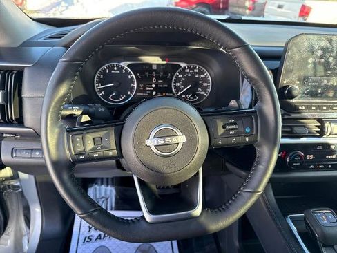 Certified 2025 Nissan Pathfinder SL image 26