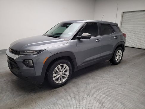Used 2021 Chevrolet TrailBlazer LS image 2