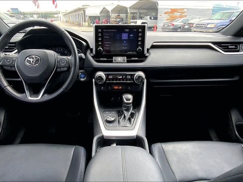 Used 2021 Toyota RAV4 XSE AWD/4WD image 16