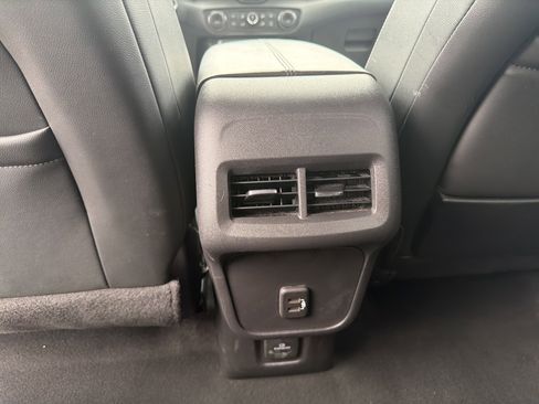 Certified 2022 GMC Terrain SLT w/ Tech Package image 24