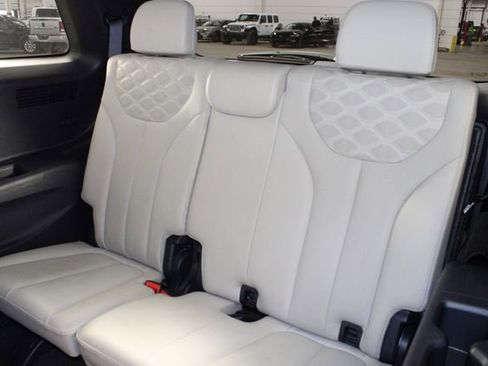 Used 2022 Hyundai Palisade Calligraphy image 16