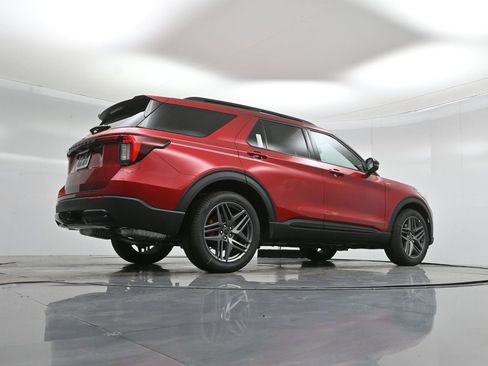 New 2026 Ford Explorer ST-Line w/ ST-Line Street Pack image 48