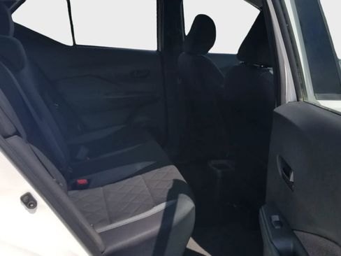 Used 2020 Nissan Kicks S FWD image 14