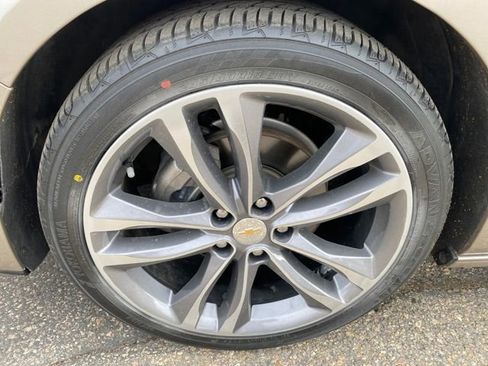 Used 2023 Chevrolet Malibu LT image 22