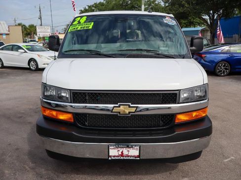 Used 2024 Chevrolet Express 3500 LT w/ LT Preferred Equipment Group RWD image 9