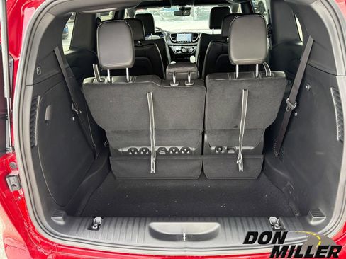 New 2026 Chrysler Pacifica Select image 28