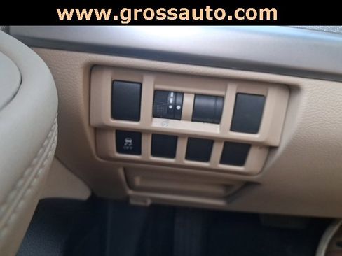 Used 2017 Subaru Outback 2.5i image 8