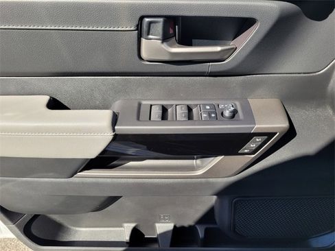 New 2025 Toyota Tundra Limited image 27