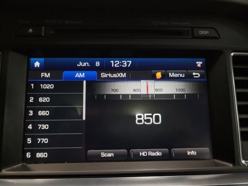 Used 2016 Hyundai Sonata Limited w/ Option Group 05 FWD image 25