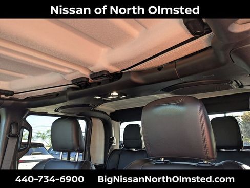 Used 2021 Jeep Gladiator Overland w/ Popular Equipment Package AWD/4WD image 22