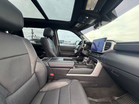 Used 2022 Toyota Tundra Platinum w/ Advanced Package image 23