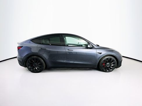 Used 2022 Tesla Model Y Performance image 10