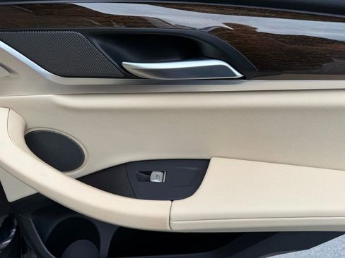 Used 2022 BMW X3 M40i w/ Premium Package image 40