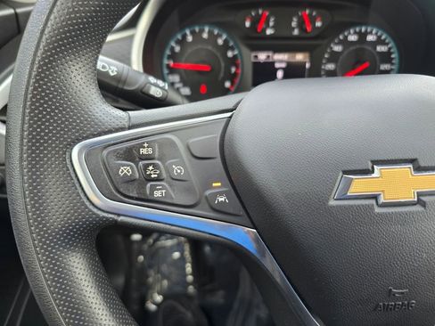 Used 2023 Chevrolet Malibu LT image 9