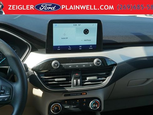 Used 2021 Ford Escape SE FWD image 13