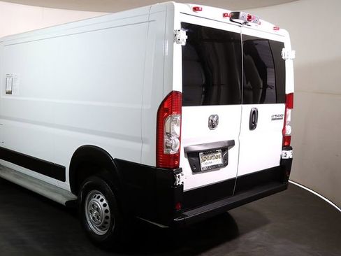 Used 2025 RAM ProMaster 2500 w/ U-Haul Equipment Group FWD image 11