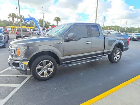Used 2018 Ford F150 XLT w/ Equipment Group 302A Luxury AWD/4WD image 9