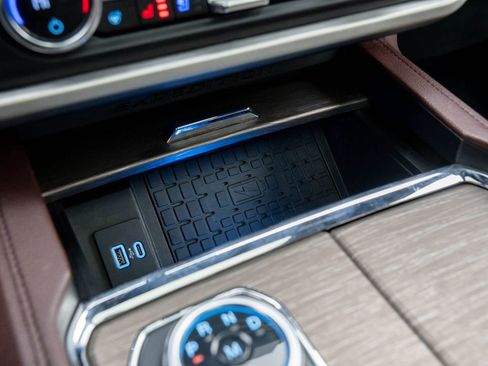 Used 2024 Ford Expedition Max Limited image 29