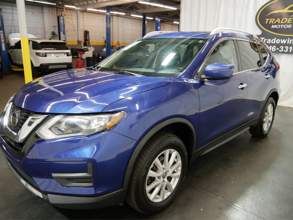 Used 2018 Nissan Rogue SV AWD/4WD image 3